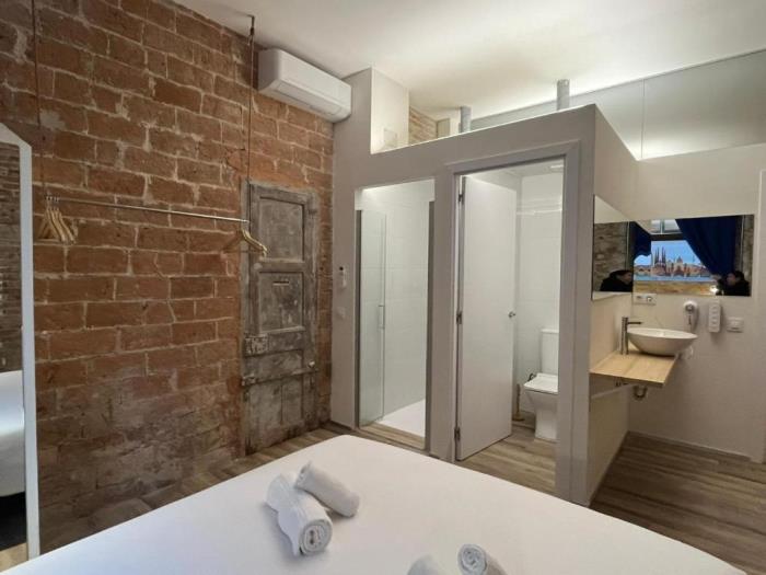 Apartamento de 4 personas de 2 dormitorios y una terraza en Barcelona