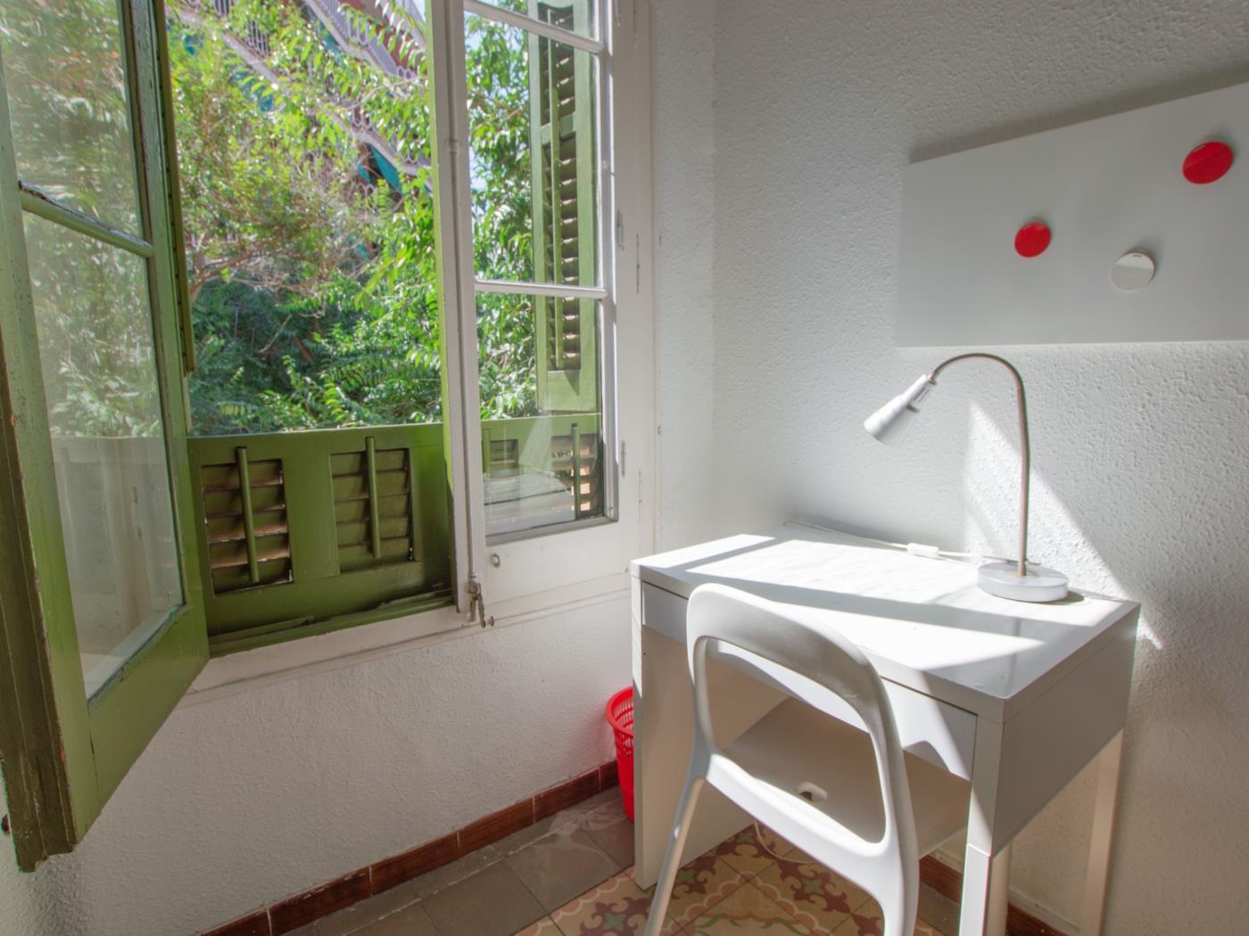 Apartamento de 3 dormitorios y un baño en Barcelona