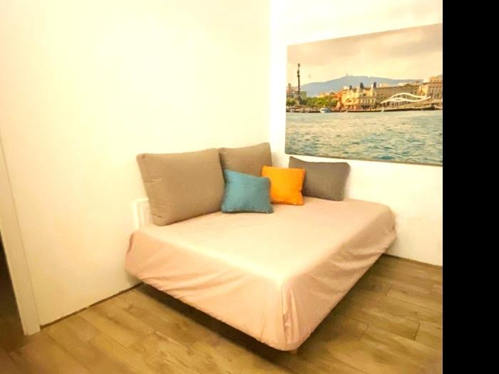 Apartamento de 1 dormitorio, sofa cama en Barcelona