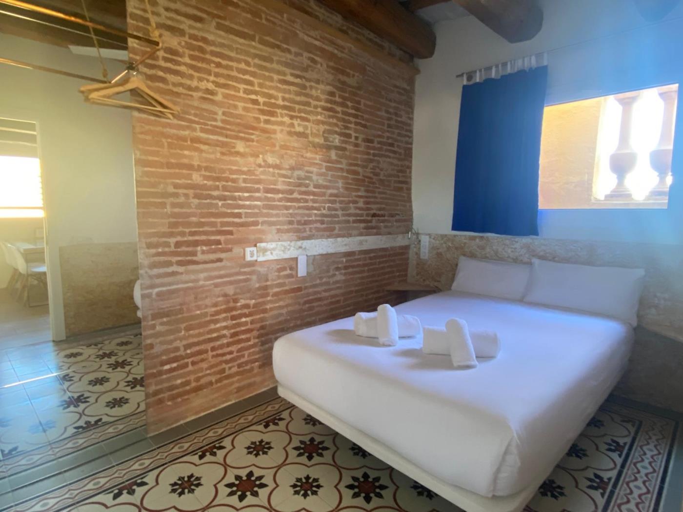 3 bedroom penthouse with terrace for 6 people in Barcelona