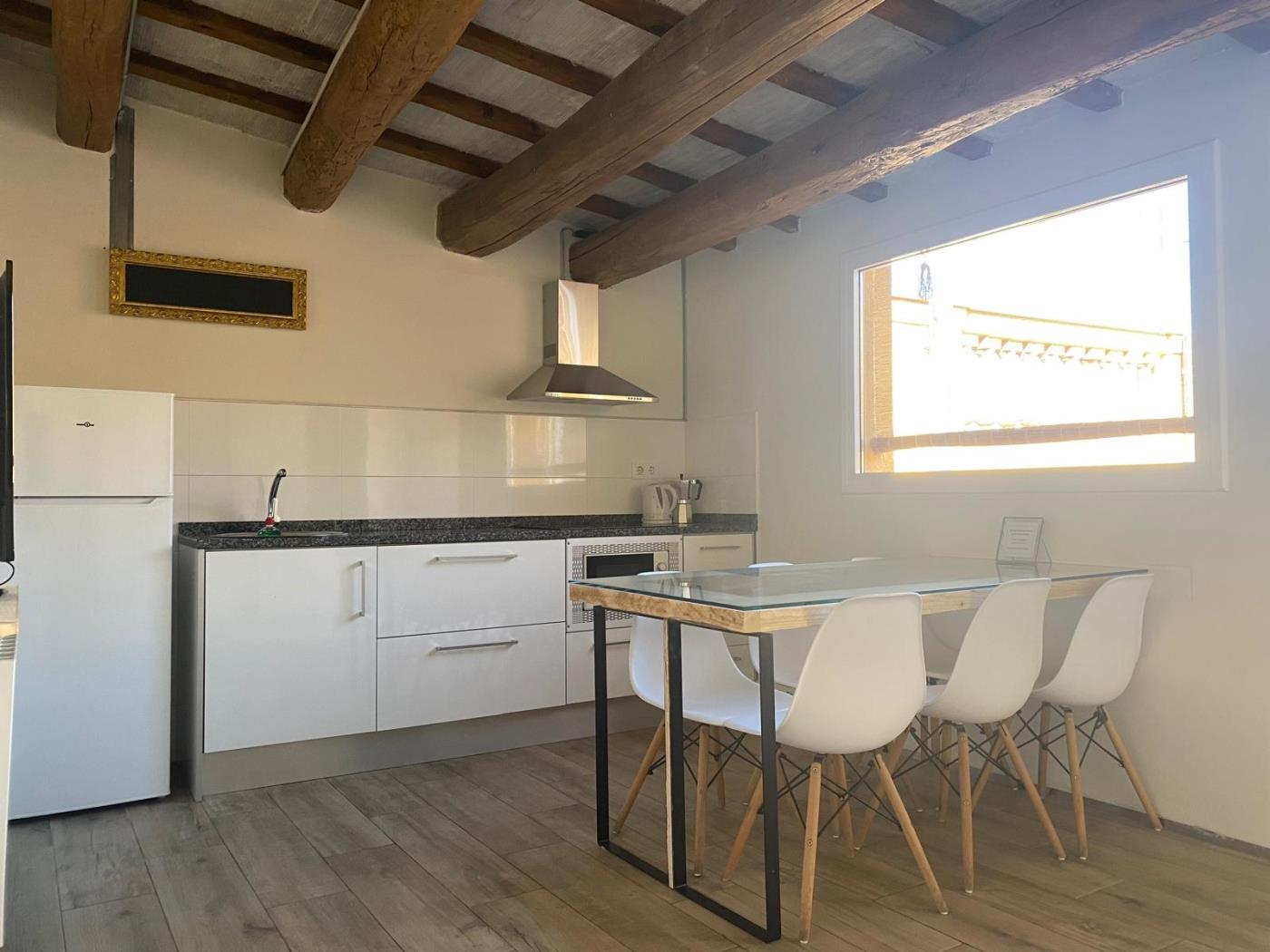 3 bedroom penthouse with terrace for 6 people in Barcelona