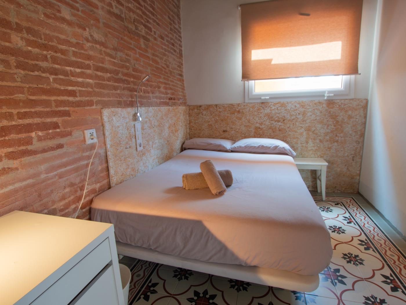 3 bedroom penthouse with terrace for 6 people in Barcelona